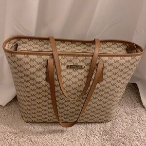 Micheal Kira shoulder purse